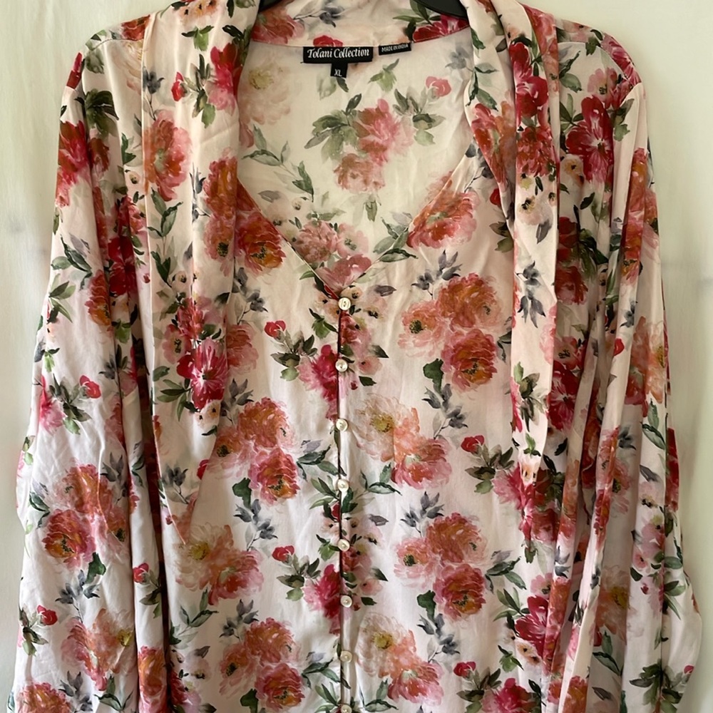 Floral women’s blouse